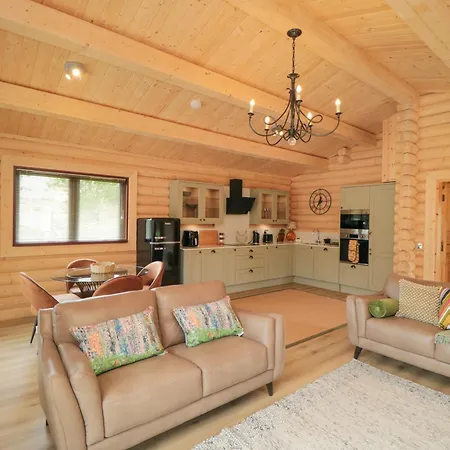 Coldmoor 6 * Middlesbrough